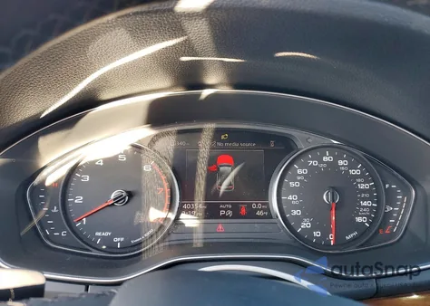 2022 Audi Q5 Premium 45 z USA, uszkodzony, nr VIN WA1GAAFY6N2046498